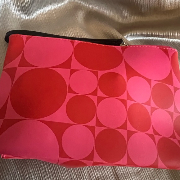 đź’•Shiseido Mini Small Makeup toiletry bag NEW - Picture 2 of 5
